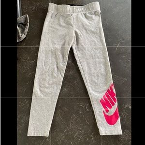 Little girls Nike air leggings